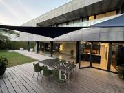 Maison avec piscine et terrasse