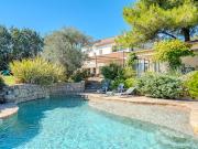 Maison avec piscine et terrasse