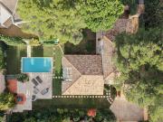 Maison avec piscine et terrasse