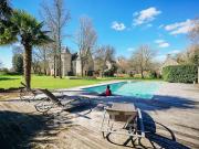 Maison avec piscine et terrasse