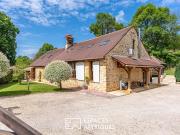 Maison avec piscine et terrasse