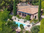 Maison avec piscine et terrasse