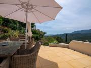 Maison avec piscine et terrasse