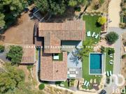 Maison avec piscine et terrasse