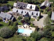 Maison avec piscine et terrasse