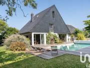 Maison avec piscine et terrasse