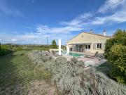 Maison avec piscine et terrasse