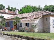 Maison avec piscine et terrasse
