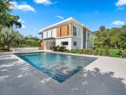 Maison avec piscine et terrasse