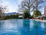Maison avec piscine et terrasse