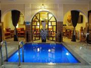 Maison avec piscine et terrasse