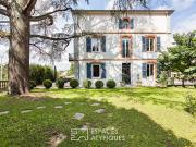 Maison avec piscine et terrasse