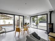 Maison avec piscine et terrasse