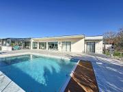Maison avec piscine et terrasse