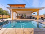 Maison avec piscine et terrasse
