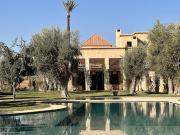 Maison avec piscine et terrasse