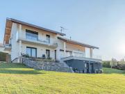 Maison avec piscine et terrasse