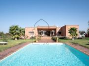 Maison avec piscine et terrasse