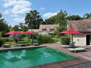 Maison avec piscine et terrasse