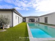 Maison avec piscine et terrasse