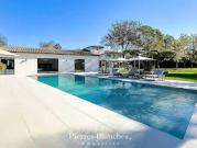 Maison avec piscine et terrasse