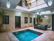 Maison avec piscine et terrasse