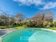 Maison avec piscine et terrasse