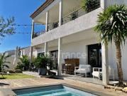 Maison avec piscine et terrasse