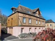 Maison avec piscine et terrasse