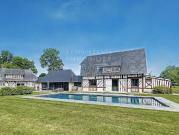 Maison avec piscine et terrasse