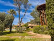 Maison avec piscine et terrasse