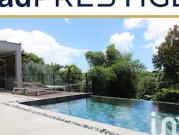 Maison avec piscine et terrasse