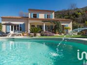 Maison avec piscine et terrasse
