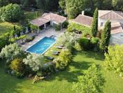 Maison avec piscine et terrasse