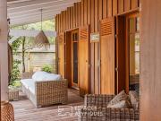 Maison avec piscine et terrasse