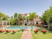 Maison avec piscine et terrasse