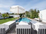 Maison avec piscine et terrasse