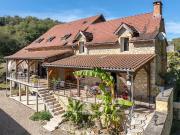 Maison avec piscine et terrasse