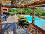 Maison avec piscine et terrasse