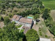 Maison avec piscine et terrasse