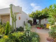 Maison avec piscine et terrasse