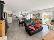 Maison avec piscine et terrasse