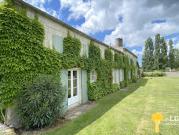 Maison avec piscine et jardin