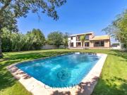 Maison avec piscine et terrasse