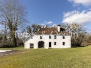 Maison avec piscine et jardin