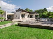 Maison avec piscine et terrasse
