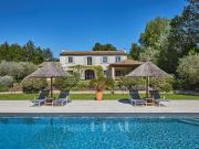 Maison avec piscine et terrasse