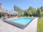 Maison avec piscine et terrasse