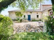 Maison avec piscine et terrasse
