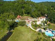 Maison avec piscine et terrasse